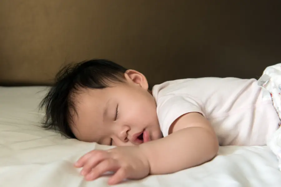 baby-breathing-through-mouth-while-sleeping