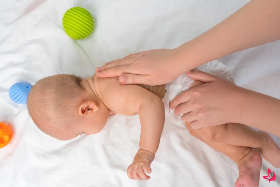 can-baby-sleep-in-bassinet-if-rolling-over