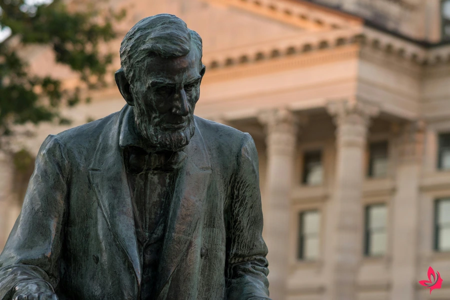 What Key Leadership Qualities Made Abraham Lincoln Unique