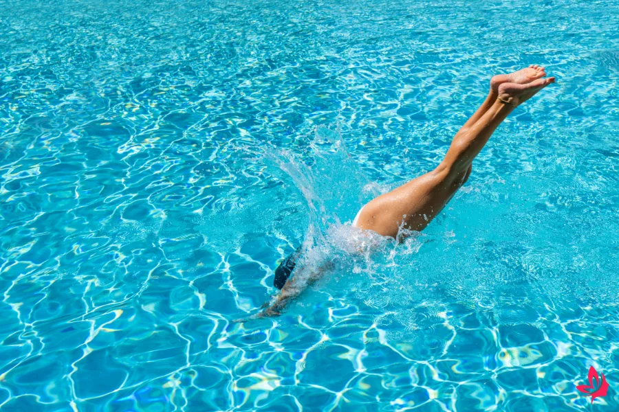 dream of swimming in a pool with someone