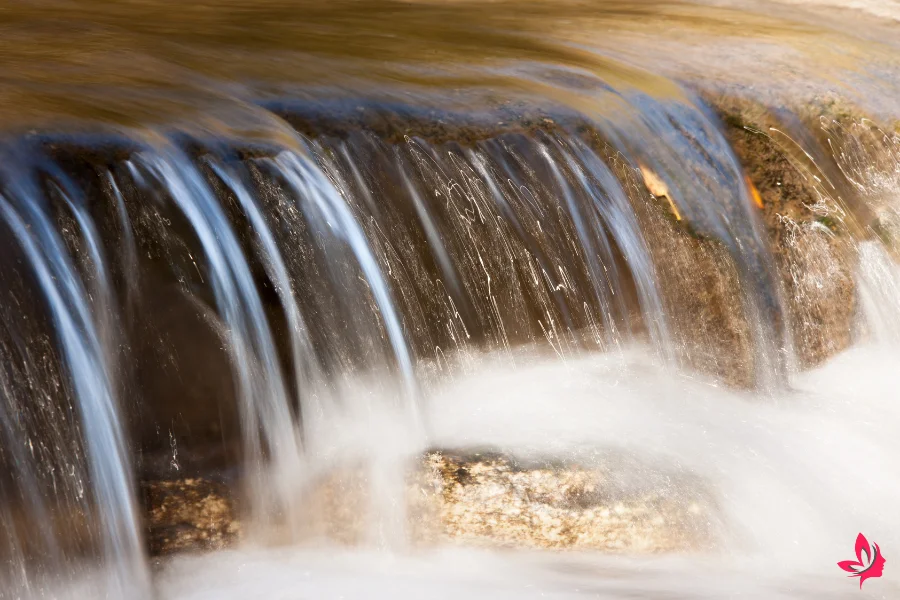 running water in a dream
